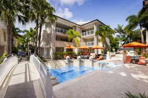 Lush Hastings Street Beach Abode - Image 2