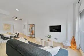 Centrally located Boutique Suite - Downtown Area - Image 2