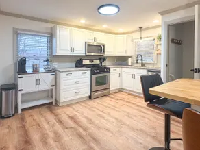 Owls Nest Cozy Westfield Home with Fire Pit - Image 2