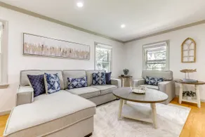 Owls Nest Cozy Westfield Home with Fire Pit - Image 3