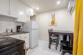 The Grand NDG Stay|Your Home in NDG - Image 2