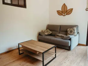 Apartment in an old farmhouse next to the river - Image 3