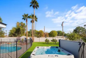 The Citrus House Pool Hot Tub Right in Arcadia - Image 5