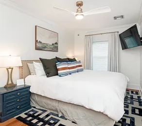 Walk to LSU Campus | Luxury Condo Baton Rouge | Ne - Image 4