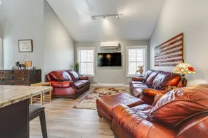 Ski, Hike & Boat: Modern Bridgton Retreat - Image 2