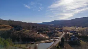 Hillside View on Tanglewood - Image 5