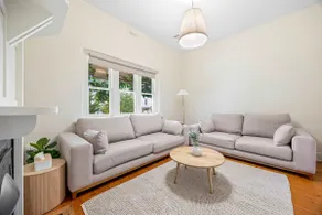 Character-Filled Modern Retreat In Mount Pleasant Ballarat - Image 2