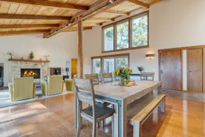 Serene Crest by AvantStay | A+ Design Near Beaches - Image 4