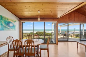 Norfolks Beachfront Cottage—Simple Seaside Living - Image 5