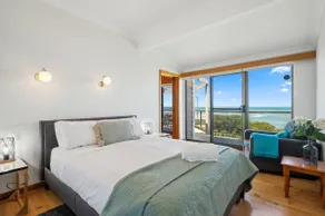 Norfolks Beachfront Cottage—Simple Seaside Living - Image 3