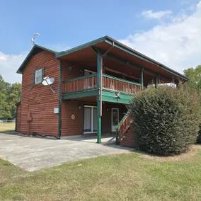Group-Friendly Lakeview Cabin with Stunning Views - Image 2