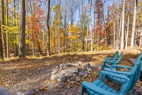 Cozy w Fire Pit Grill Deck Screened Porch WiFi - Image 4