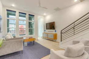 Near Downtown: Luxury Townhome in Bentonville! - Image 4