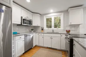 3 Min to Mayflower Beach, Dog Friendly! - Image 2