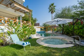 Luxury House with Pool fire Pit & Lake view - Image 4