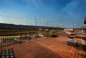 Luxe, Mountain VIEWS, Sauna, HotTub, Pups - Image 5