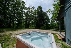 Kim's Retreat: 3BR w/Hot Tub - Image 2