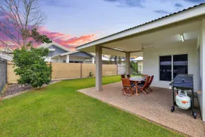 Banksia House | 3 Bed, 2 Bth | Pet Friendly Yard - Image 3