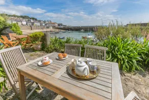 3 Bed in Mousehole oc-h30188 - Image 2