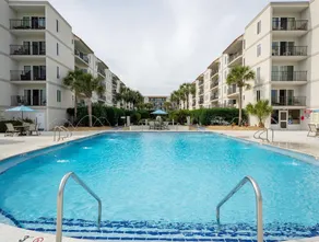 Beach front condo! #102 Pool, Hot Tub and tennis - Image 3