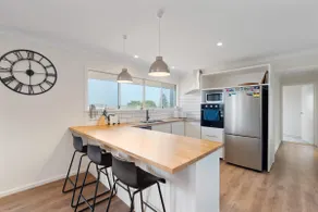 The Beach House 64 Neighbour Ave Goolwa Beach - No Linen Included - Image 4
