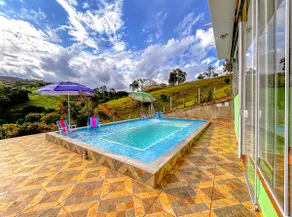 Mountain retreat in Extrema with waterfall - Image 4
