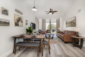 Pondview Modern Farmhouse Condo Half Mile to Beach - Image 5