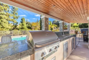 Vineyard Vista Retreat –Your Serene desert Getaway - Image 3