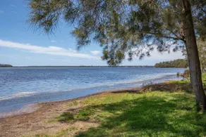 Lake House on Panorama - Refined Waterfront Living - Image 5