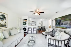 Updated one bedroom condo in Ocean Walk w/washer a - Image 3