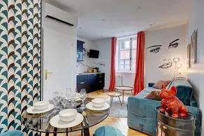 TBS 79 - Elegant apartment in the Marais district - Image 2