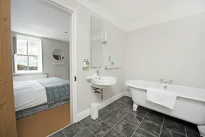 Harbourside Cottage - Image 4