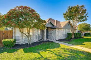 1/2 Mi to Frisco Commons! Family Getaway w/ Patio - Image 2