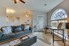 Easy Access to Dtwn: High Point Condo - Image 4