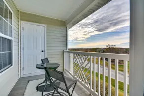 Easy Access to Dtwn: High Point Condo - Image 3