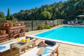 Villa Kambos Saint Stephanos - Image 2