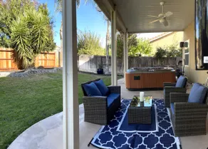 4BR + Jacuzzi Game Room 13 Guests Near Yosemite - Image 2