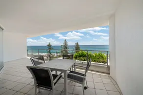 Sirocco 702, amazing ocean views for this contempory apartment in the heart of Mooloolaba - Image 2