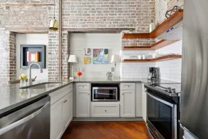 Condo on King Street - Rooftop & Terrace! - Image 4