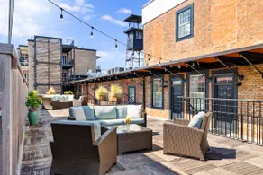 Condo on King Street - Rooftop & Terrace! - Image 2