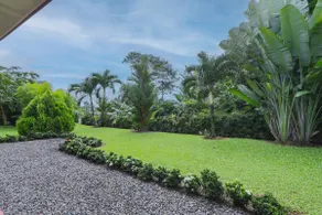 La Fortuna Jungle Hideaway • Tucans & Local Charm - Image 3