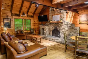 Up The Creek | Hot Tub + WiFi - Image 4