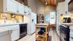 Snowcreek IV 549 - Image 4