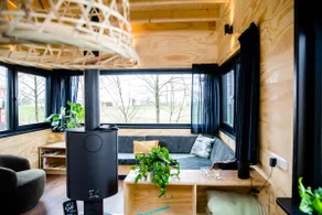 Lakefront Nature House in Friesland: Ljurk - Image 2
