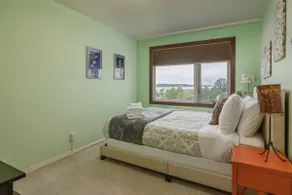 Artsy 1 Bedroom Condo with the Views to the Inlet! - Image 3