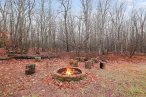 Cozy Freeland Retreat- Firepit Pool Table Hot Tub - Image 5