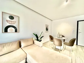 2BR Apt · Parking · Central La Marsa - Image 4