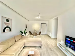 2BR Apt · Parking · Central La Marsa - Image 2