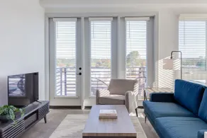 Modern 2 Bedroom with Gym in Raleigh - Image 5