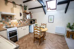 The Loft One Bedroom Apartment St Florence - Image 3